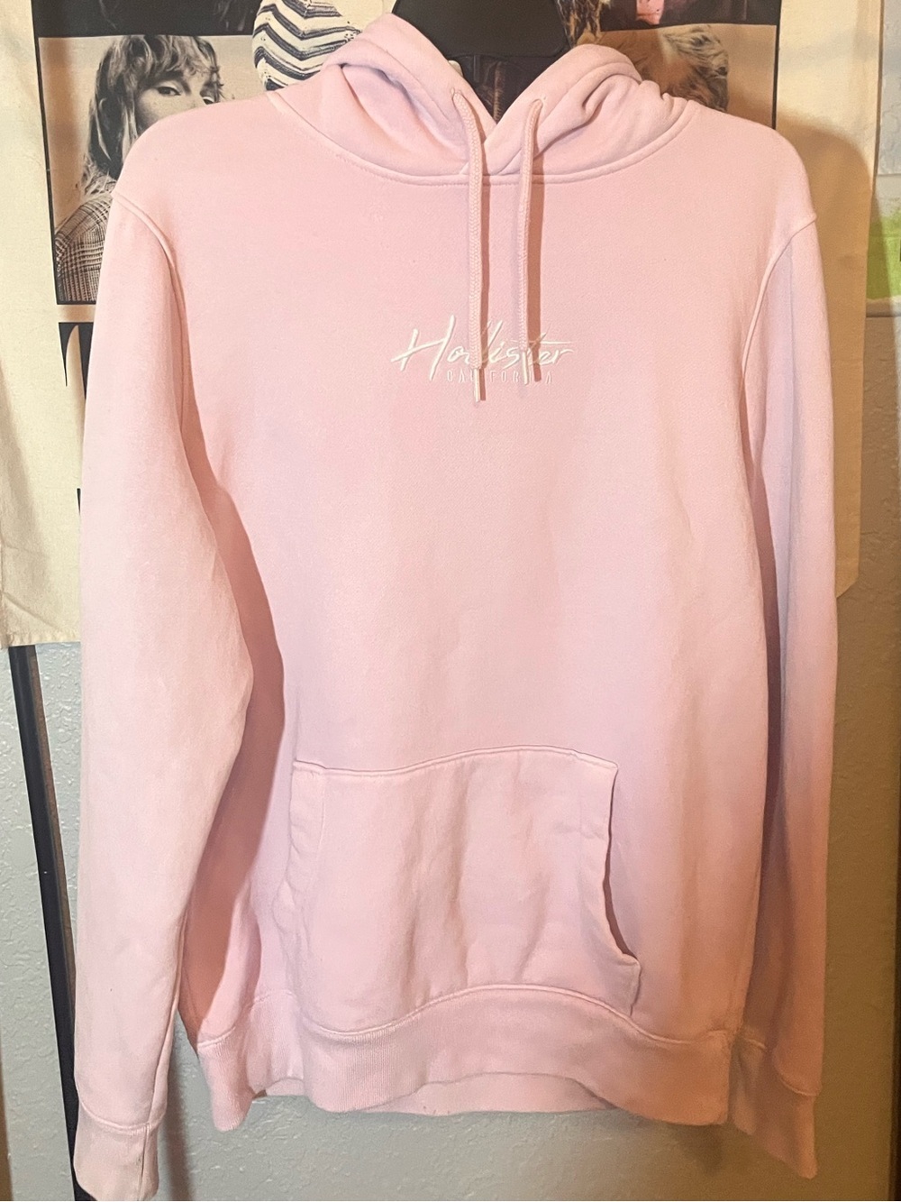 Hollister Light Pink Must-Have Hoodie Pullover Sweatshirt Women's Medium